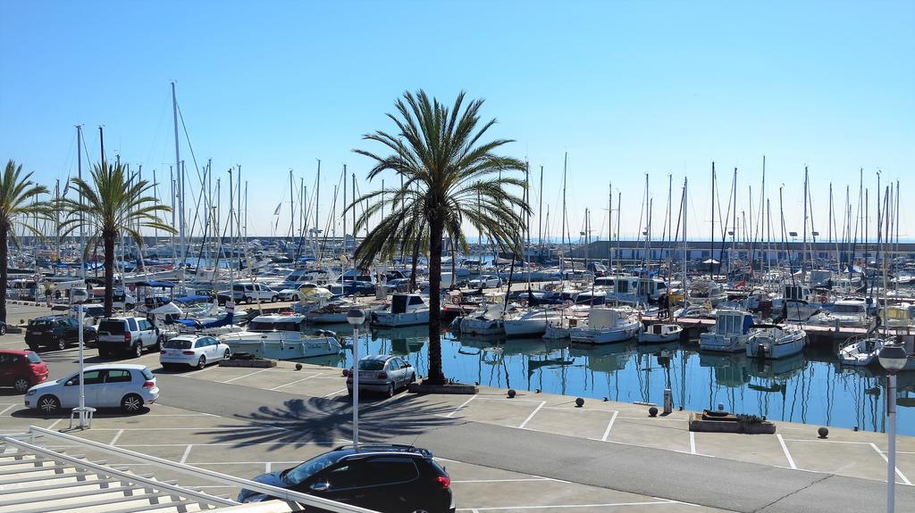 Marina Port & Beach-Apartment Masnou Exteriér fotografie